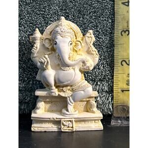 Hindu Deity Ganesha Ceramic Mini Alter Statue